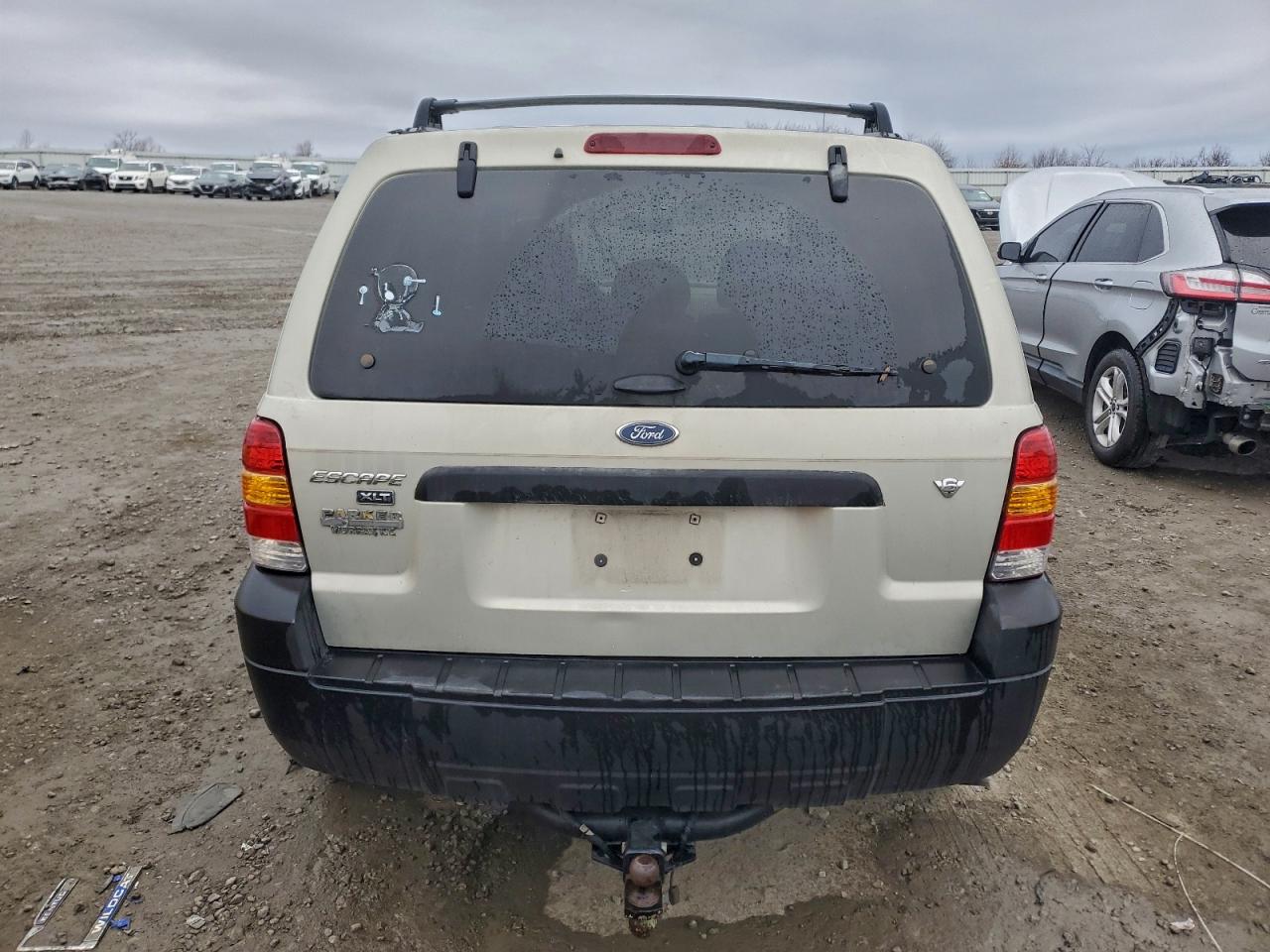 2005 FORD ESCAPE XLT photo 6