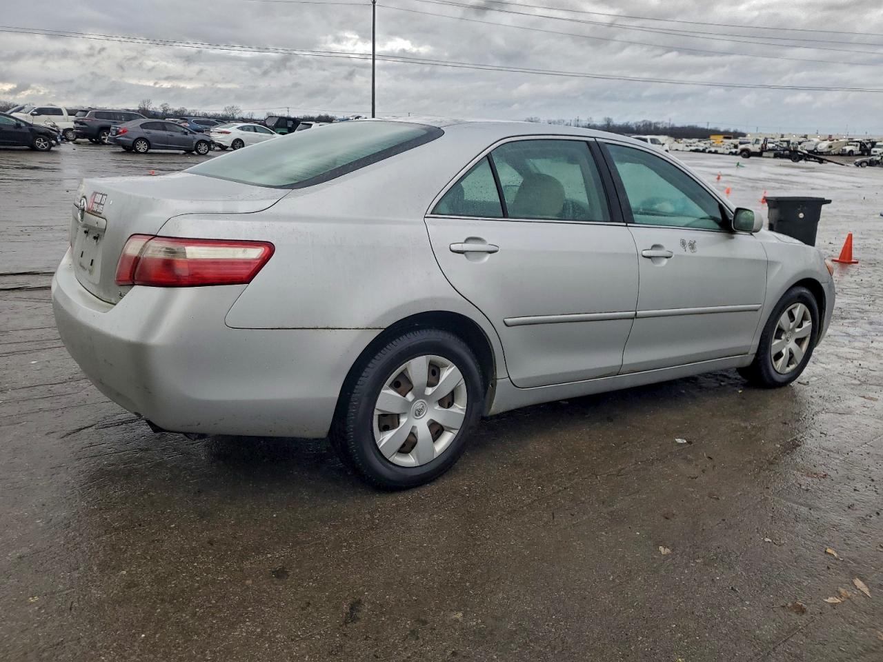 2007 TOYOTA CAMRY LE photo 9