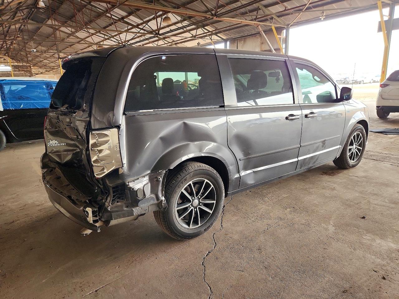 2015 DODGE GRAND CARAVAN SXT photo 3