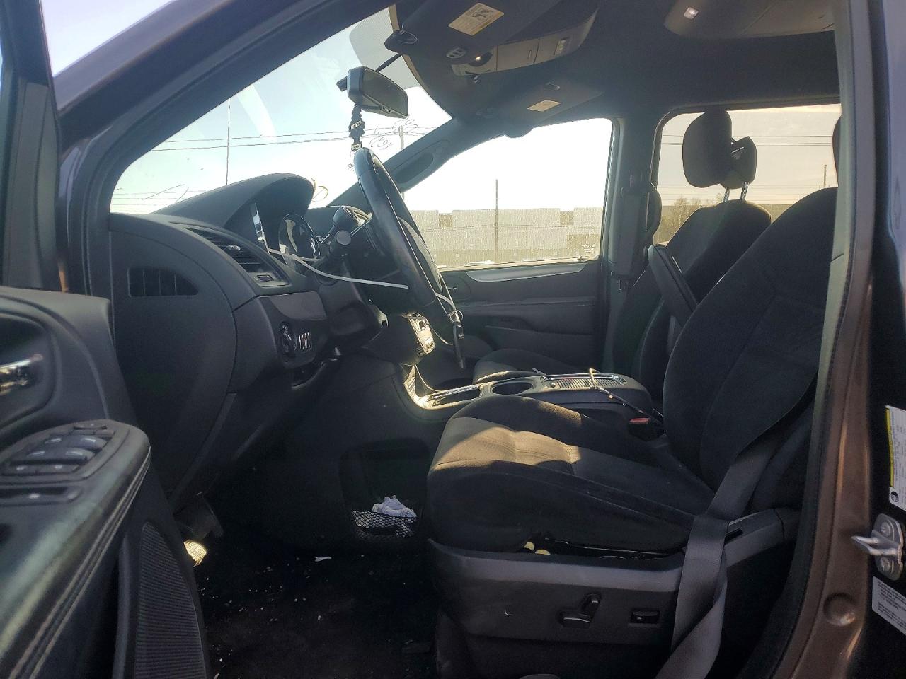 2015 DODGE GRAND CARAVAN SXT photo 7