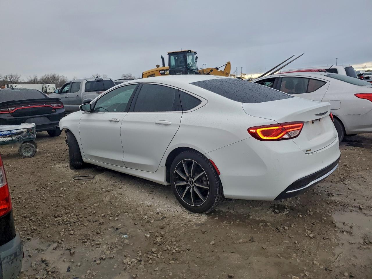 2016 CHRYSLER 200 LIMITED photo 2