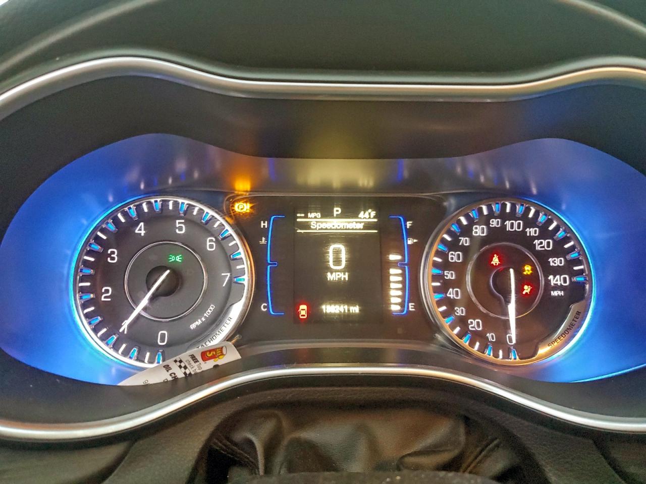 2016 CHRYSLER 200 LIMITED photo 9