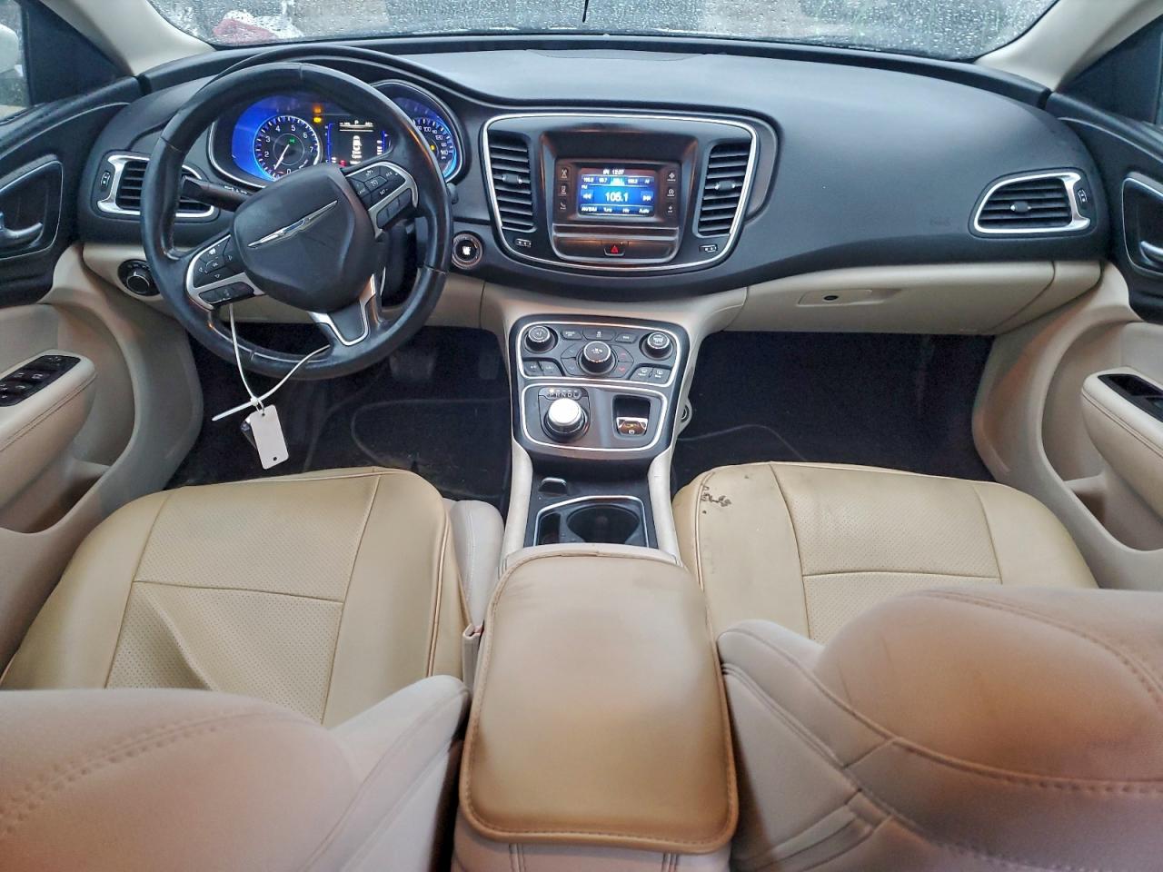 2016 CHRYSLER 200 LIMITED photo 8