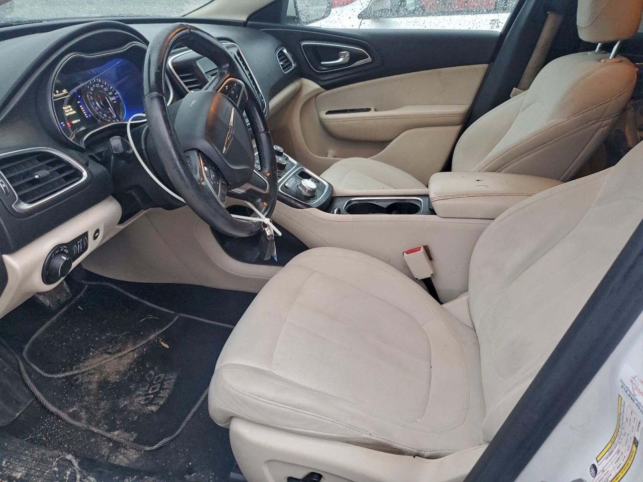 2016 CHRYSLER 200 LIMITED photo 7