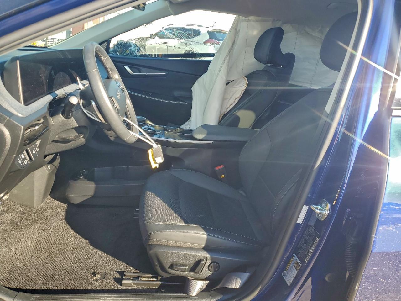 2023 KIA EV6 photo 7