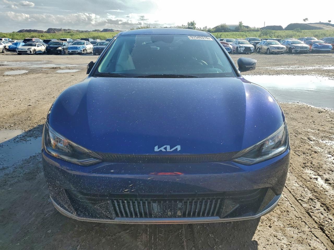 2023 KIA EV6 photo 5