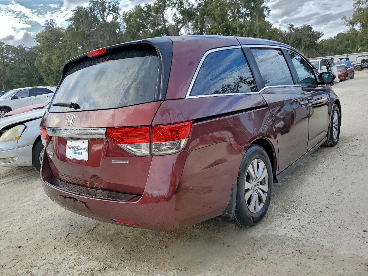 2016 HONDA ODYSSEY SE photo 3