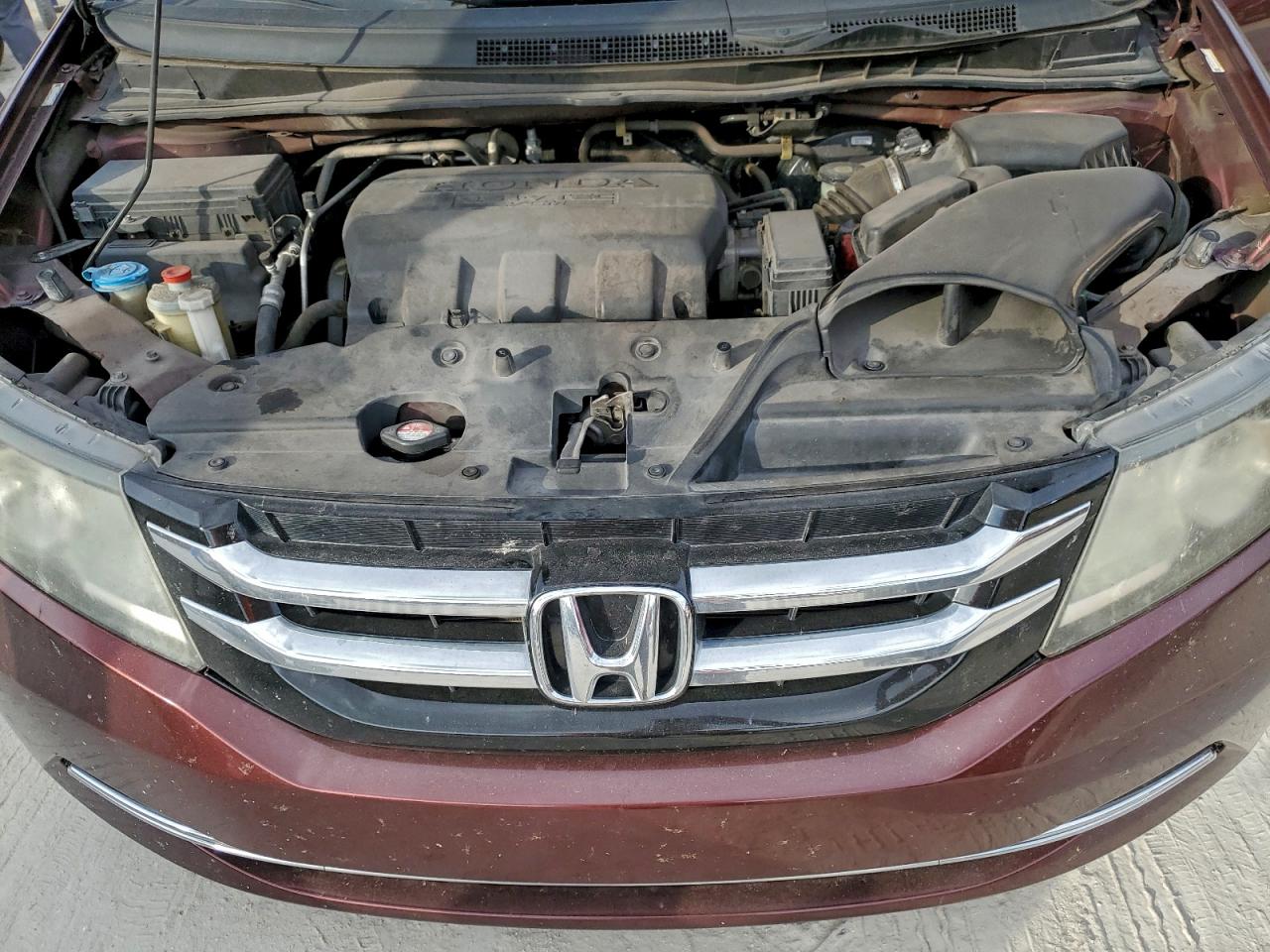 2016 HONDA ODYSSEY SE photo 12