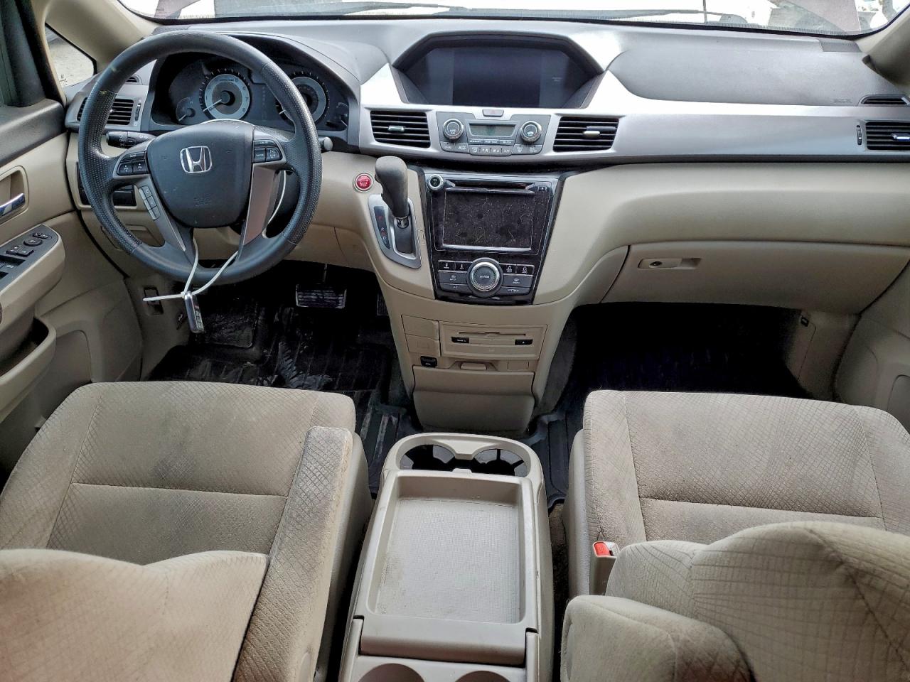2016 HONDA ODYSSEY SE photo 8