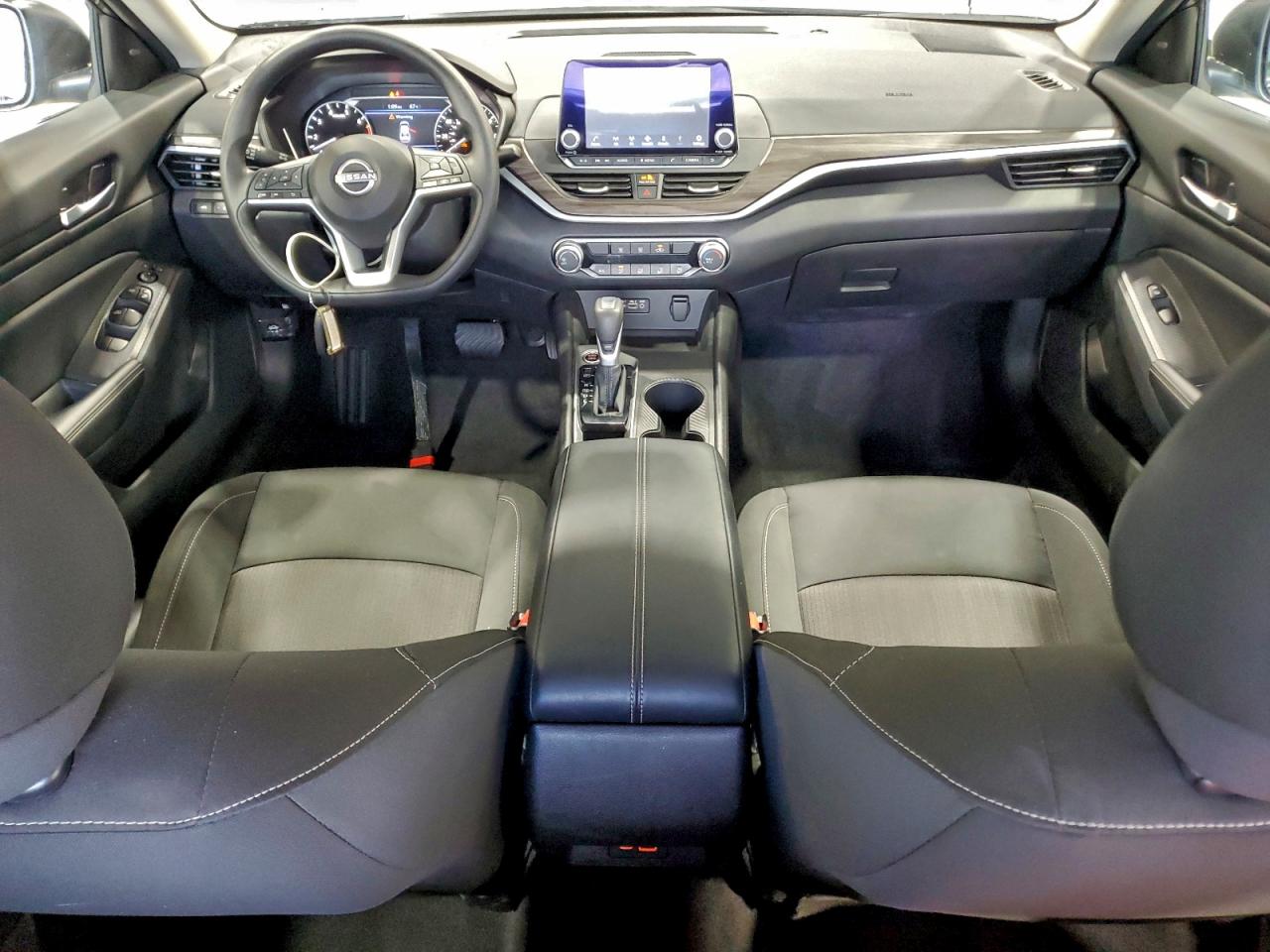 2025 NISSAN ALTIMA SV photo 8