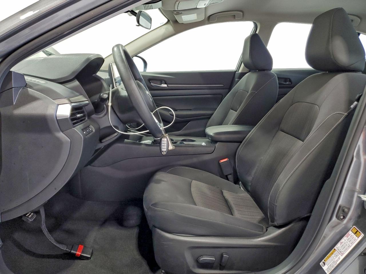 2025 NISSAN ALTIMA SV photo 7