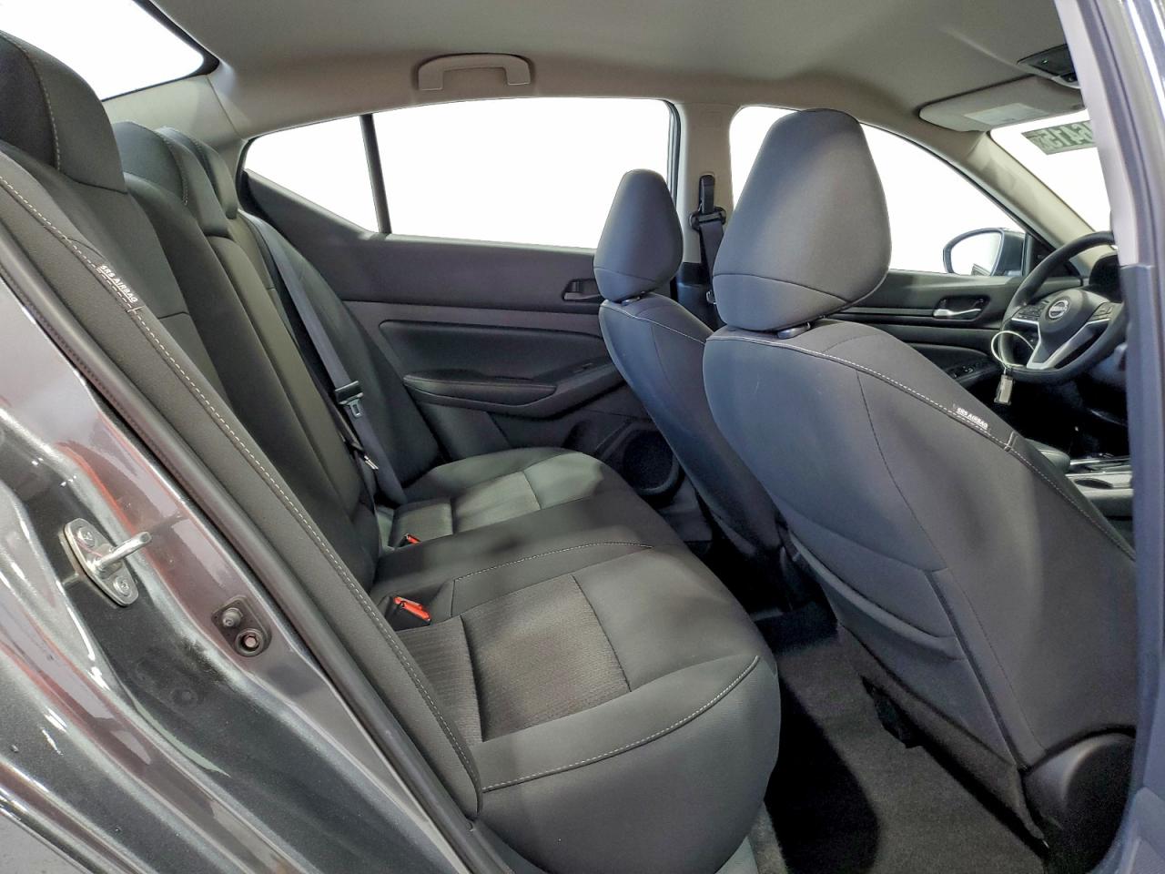 2025 NISSAN ALTIMA SV photo 10