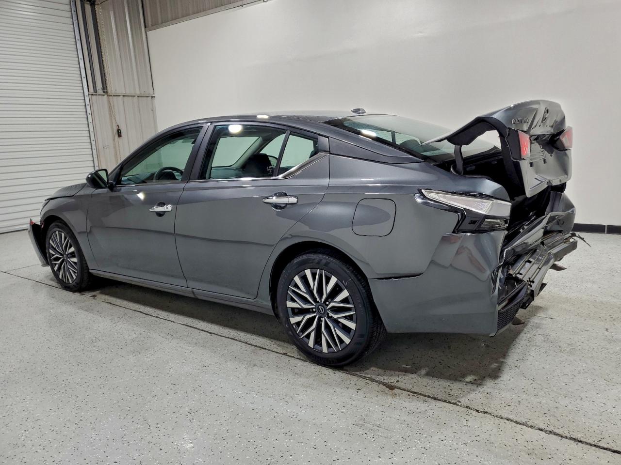 2025 NISSAN ALTIMA SV photo 2