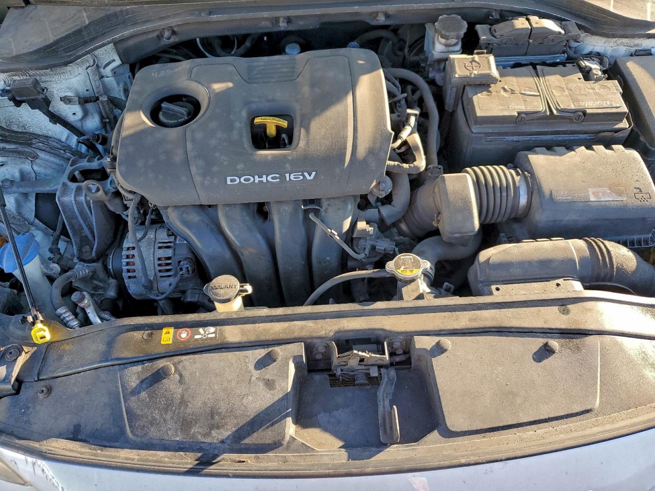 2017 HYUNDAI ELANTRA SE photo 11