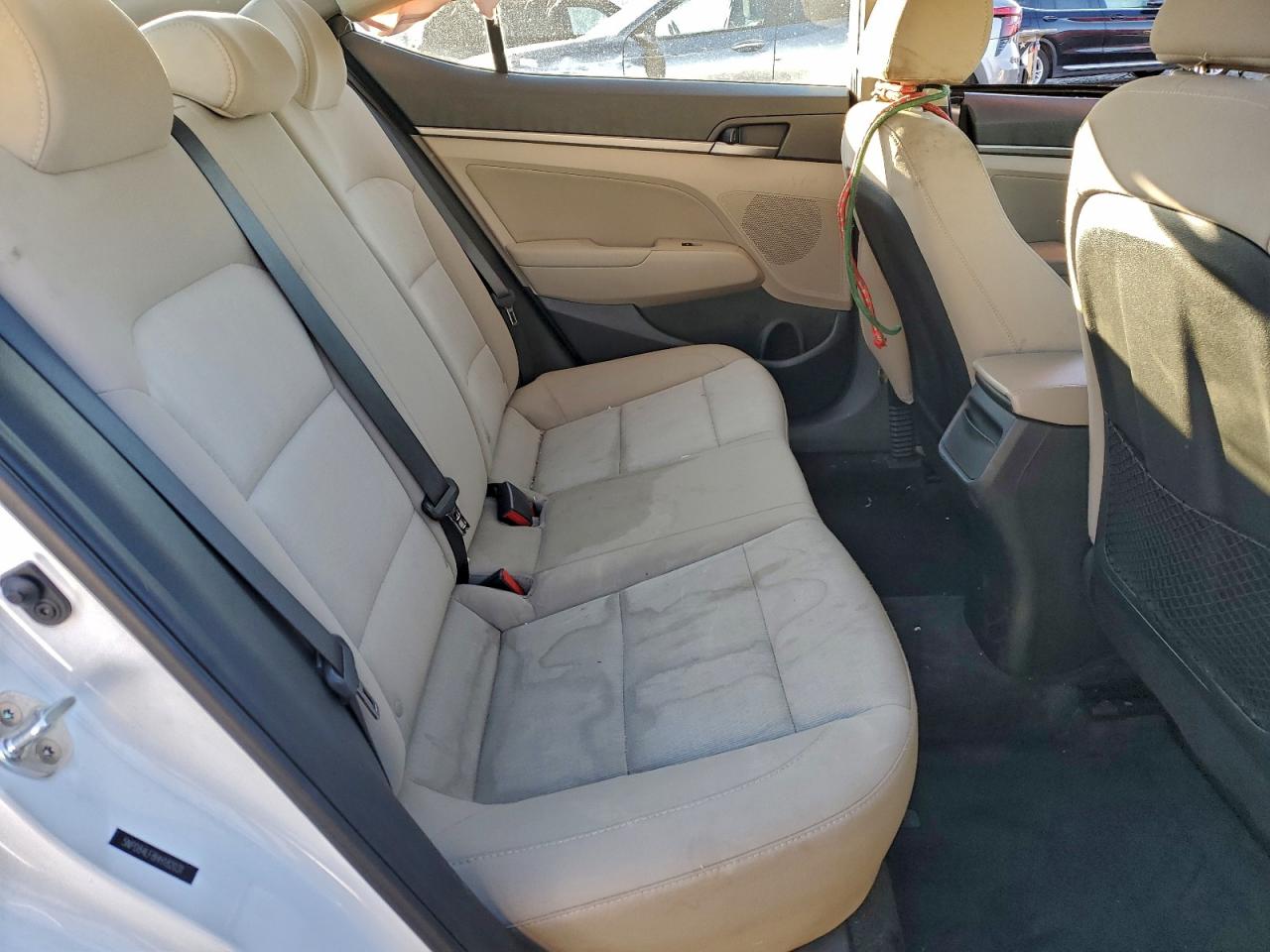 2017 HYUNDAI ELANTRA SE photo 10