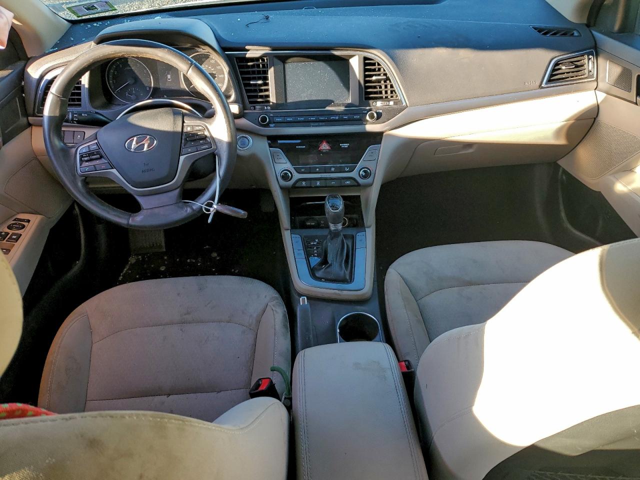 2017 HYUNDAI ELANTRA SE photo 8