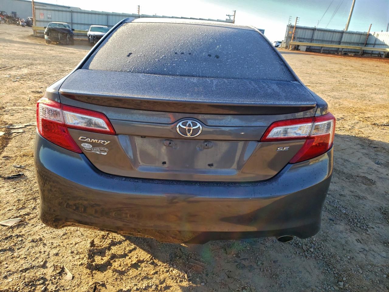 2014 TOYOTA CAMRY L photo 6