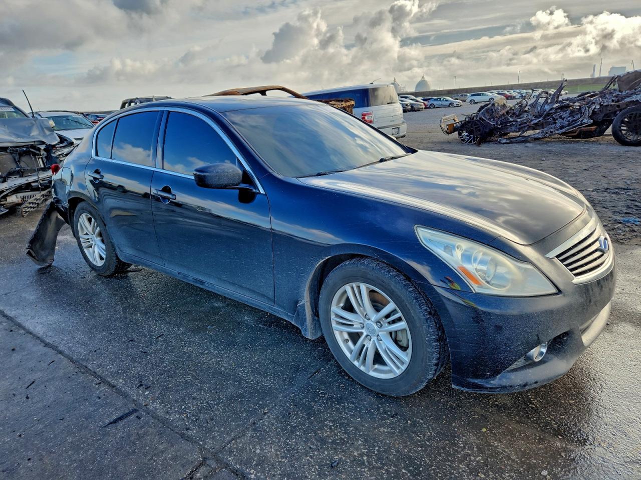 2010 INFINITI G37 BASE photo 4