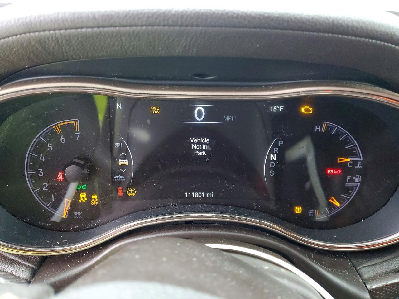 2015 JEEP GRAND CHEROKEE SUMMIT photo 9