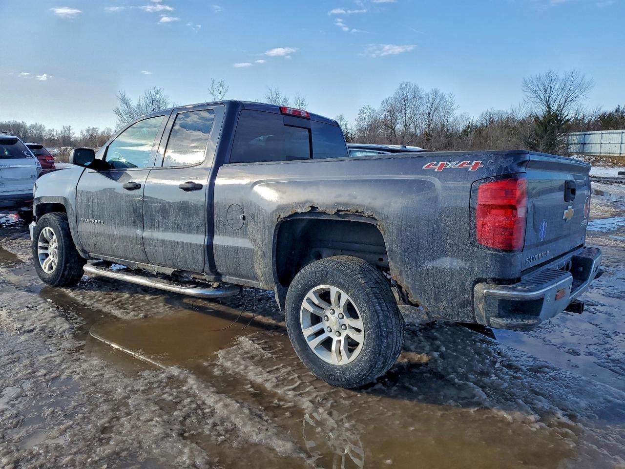 2014 CHEVROLET SILVERADO K1500 LT photo 2