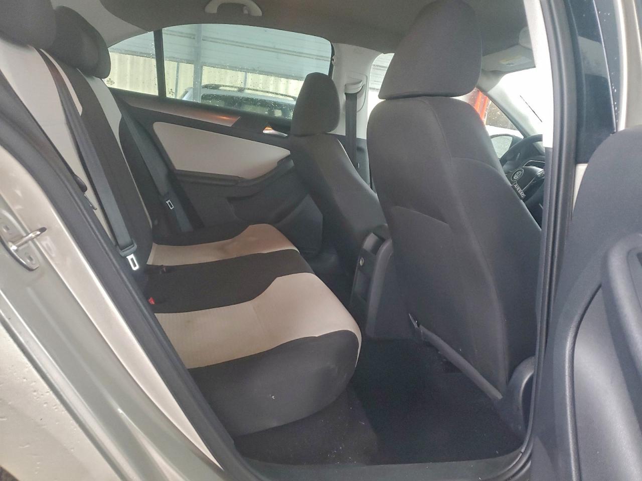 2015 VOLKSWAGEN JETTA TDI photo 10