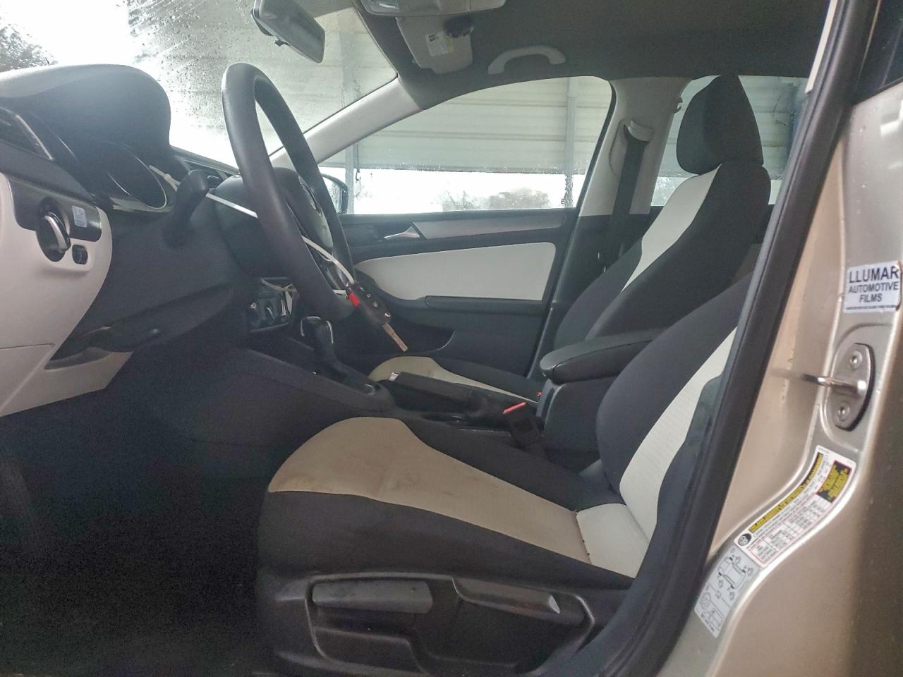 2015 VOLKSWAGEN JETTA TDI photo 7