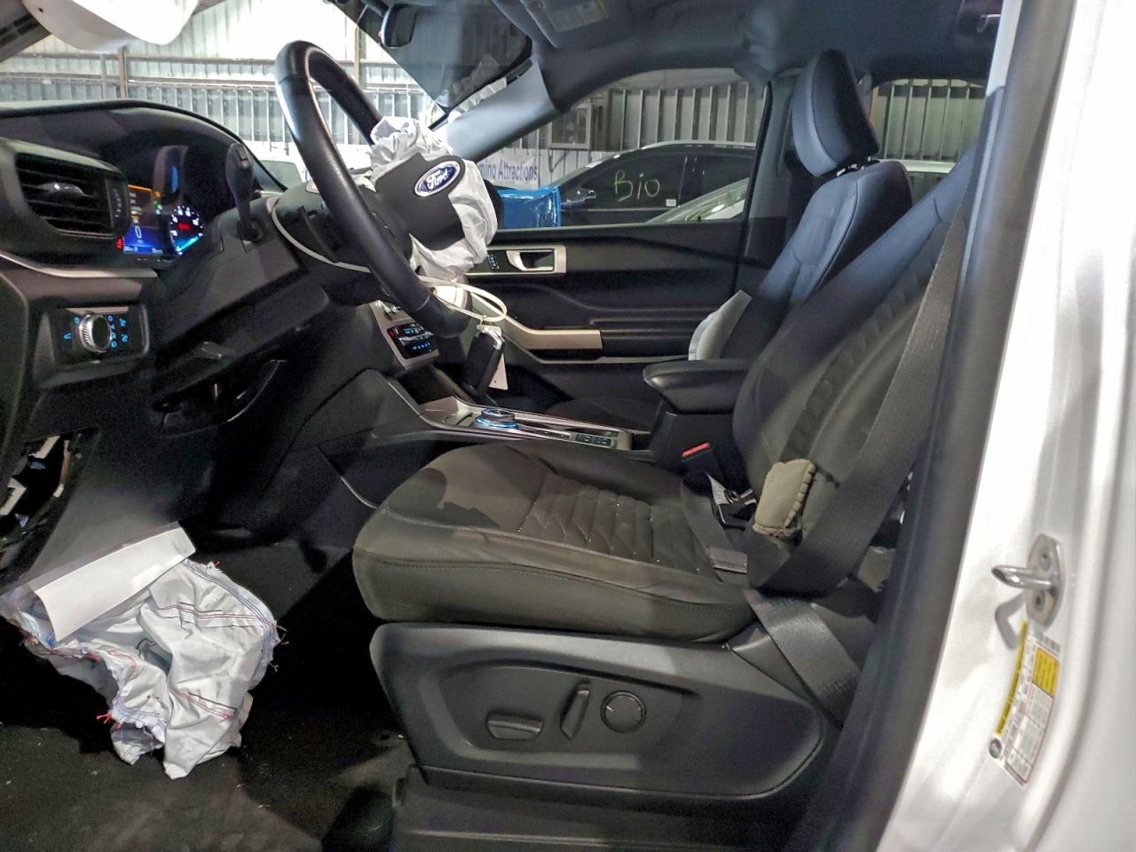 2021 FORD EXPLORER XLT photo 7
