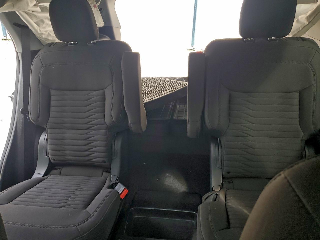 2021 FORD EXPLORER XLT photo 10