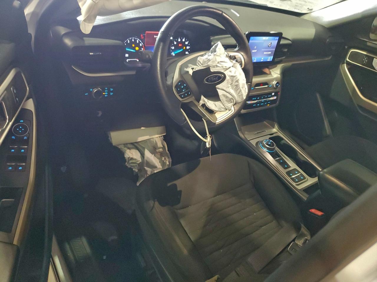 2021 FORD EXPLORER XLT photo 8