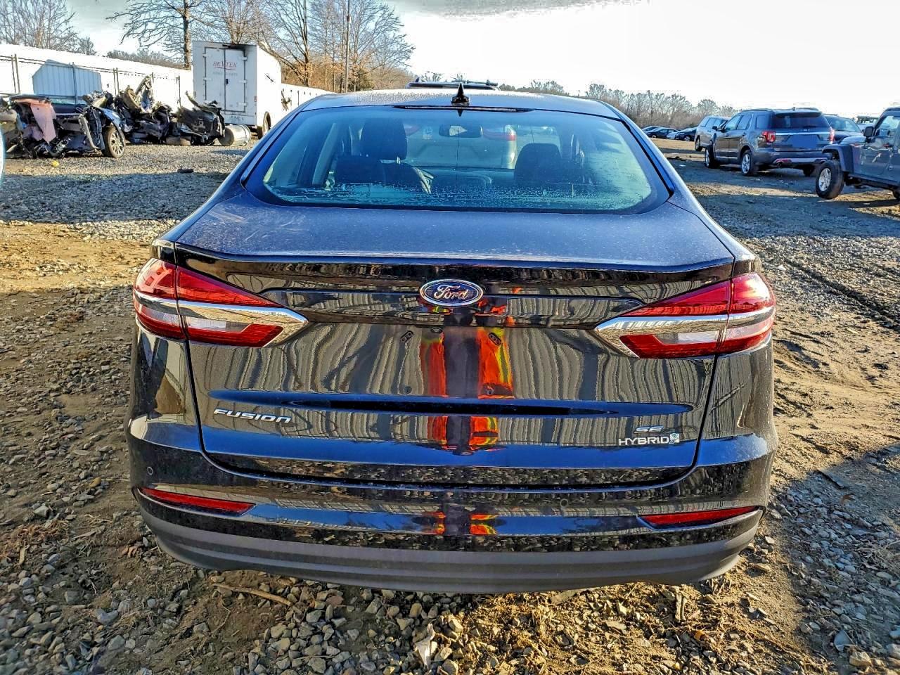 2019 FORD FUSION SE photo 6