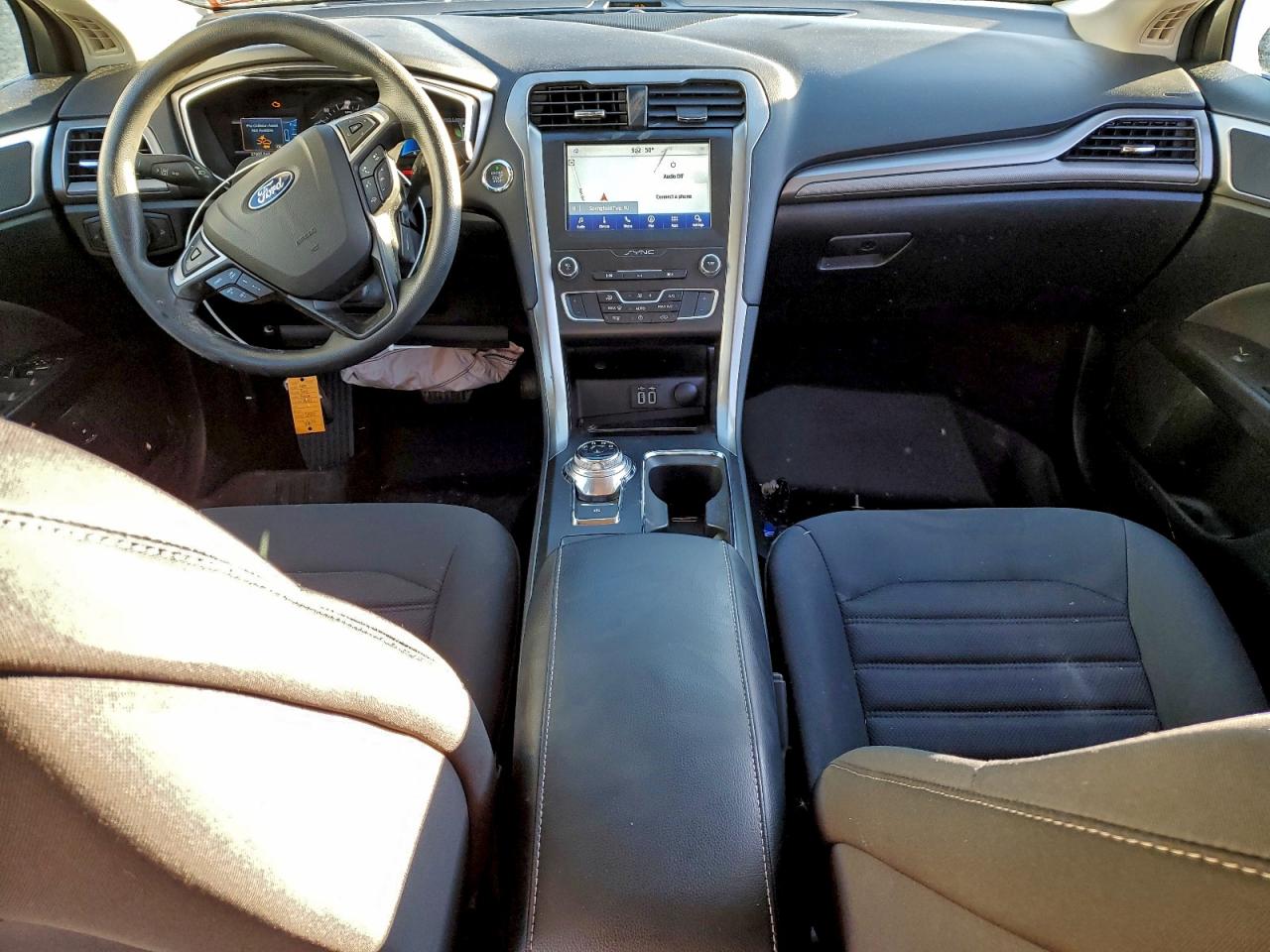 2019 FORD FUSION SE photo 8
