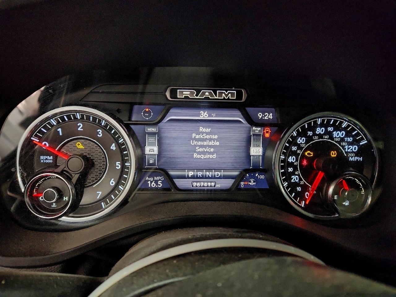 2019 RAM 1500 LARAMIE photo 9