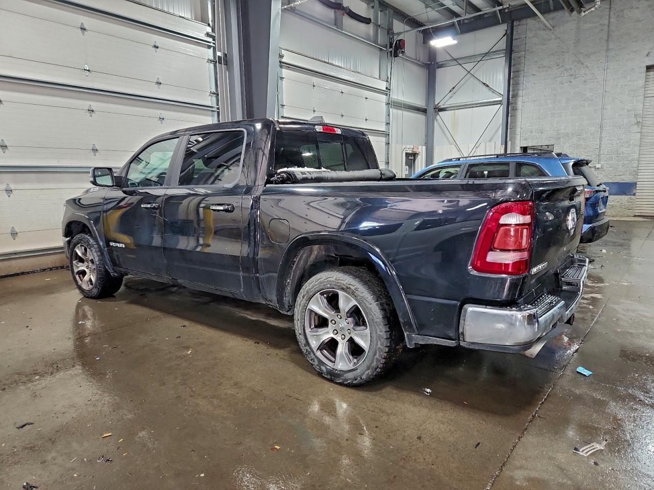2019 RAM 1500 LARAMIE photo 2
