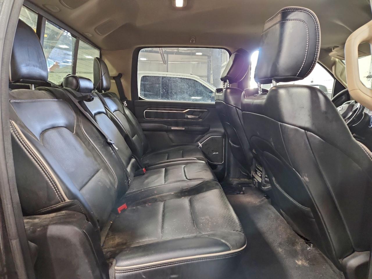 2019 RAM 1500 LARAMIE photo 10