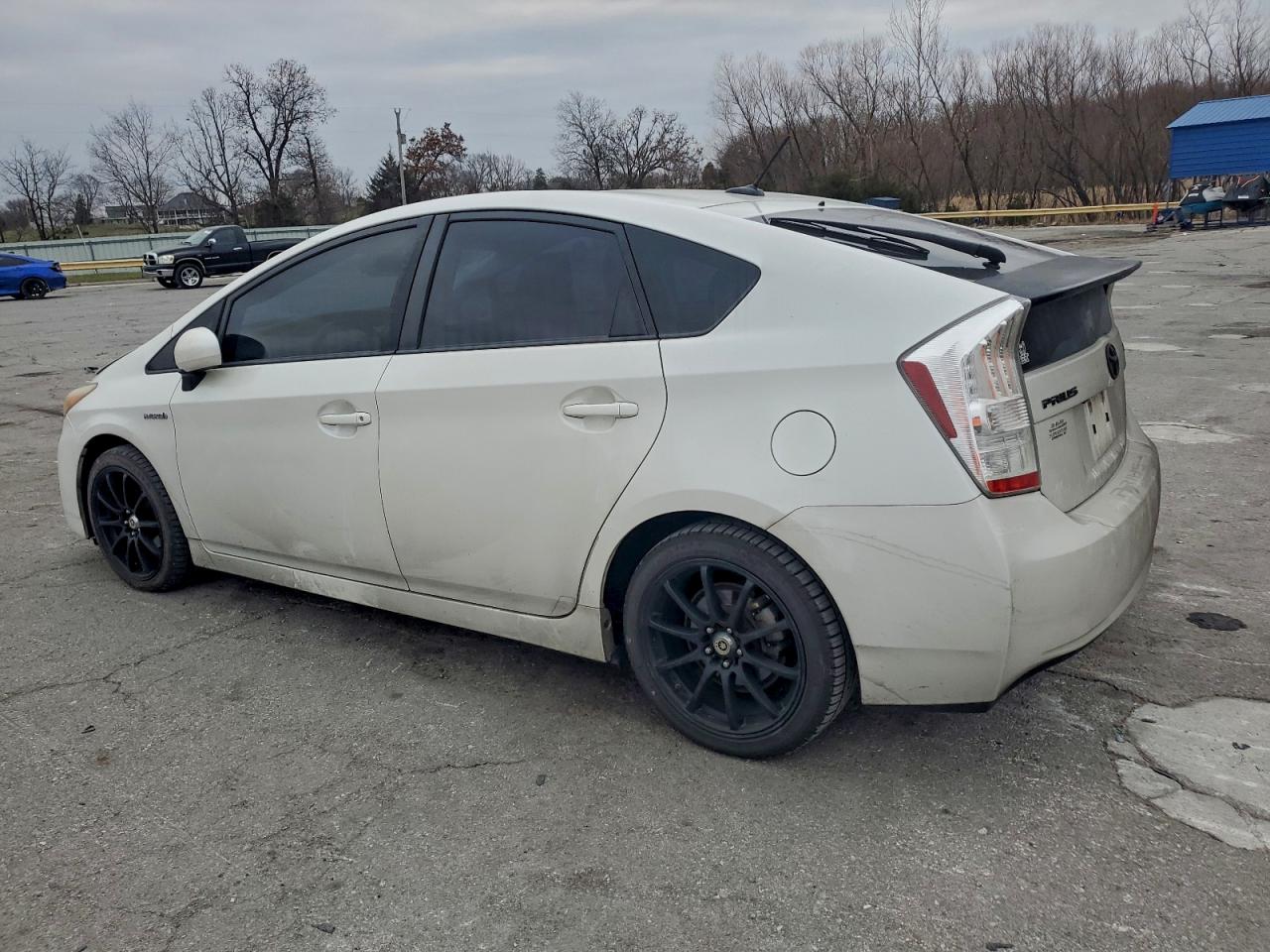 2010 TOYOTA PRIUS photo 2
