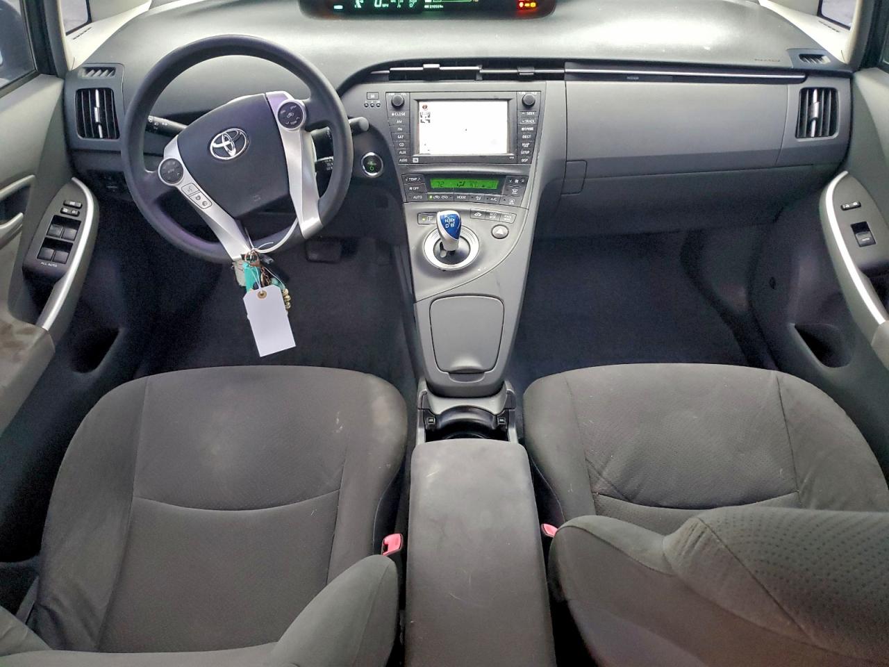 2010 TOYOTA PRIUS photo 8