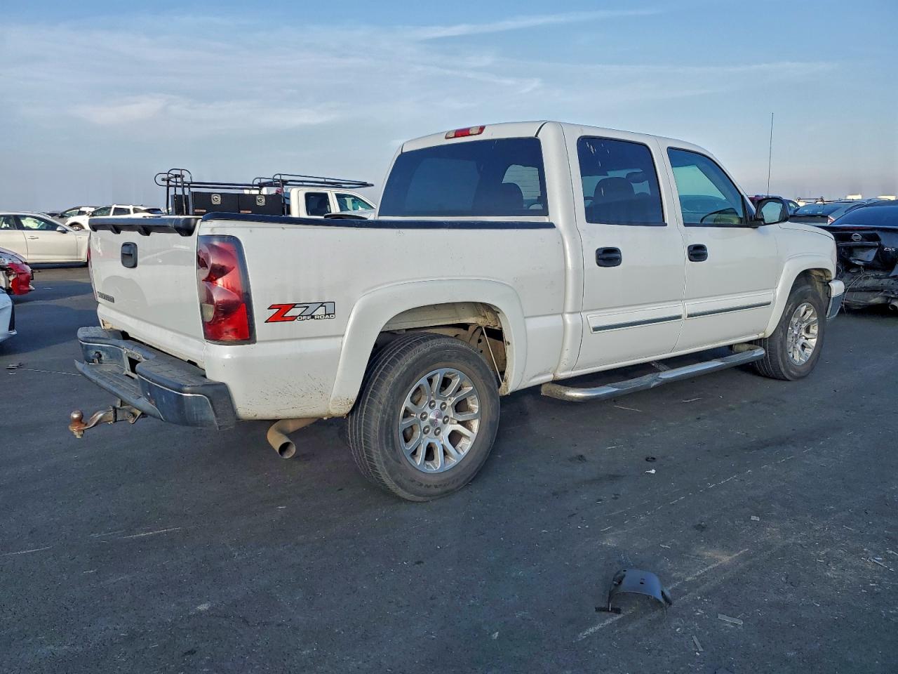 2006 CHEVROLET SILVERADO K1500 photo 3