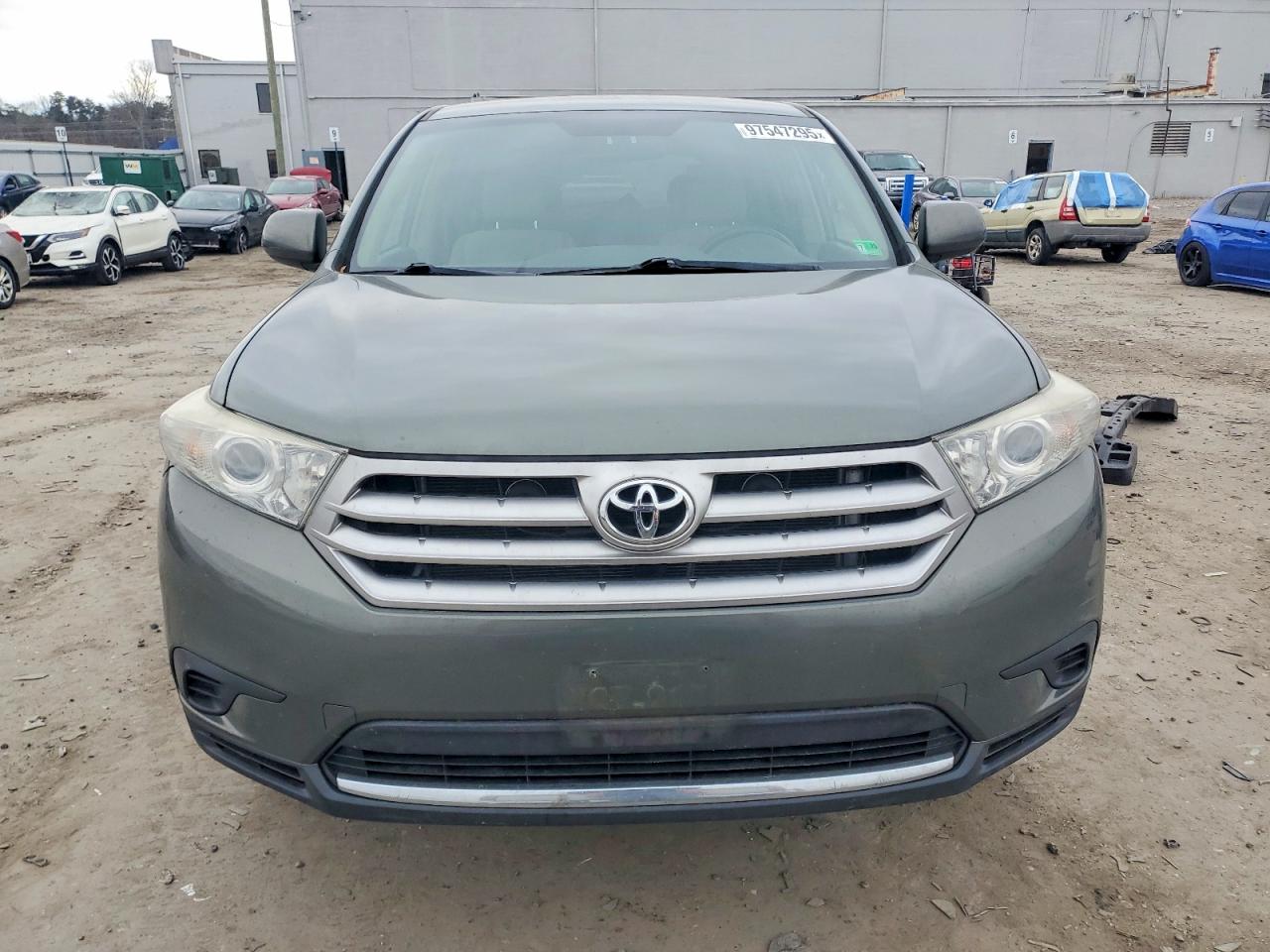 2013 TOYOTA HIGHLANDER BASE photo 5