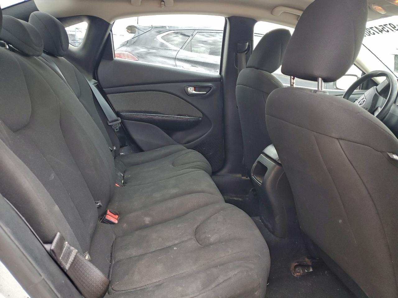 2013 DODGE DART SE photo 10