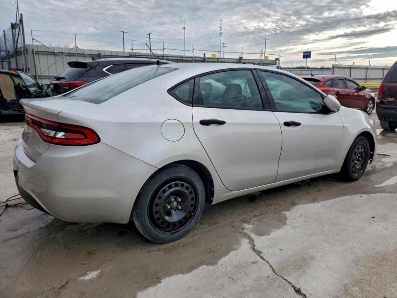 2013 DODGE DART SE photo 3