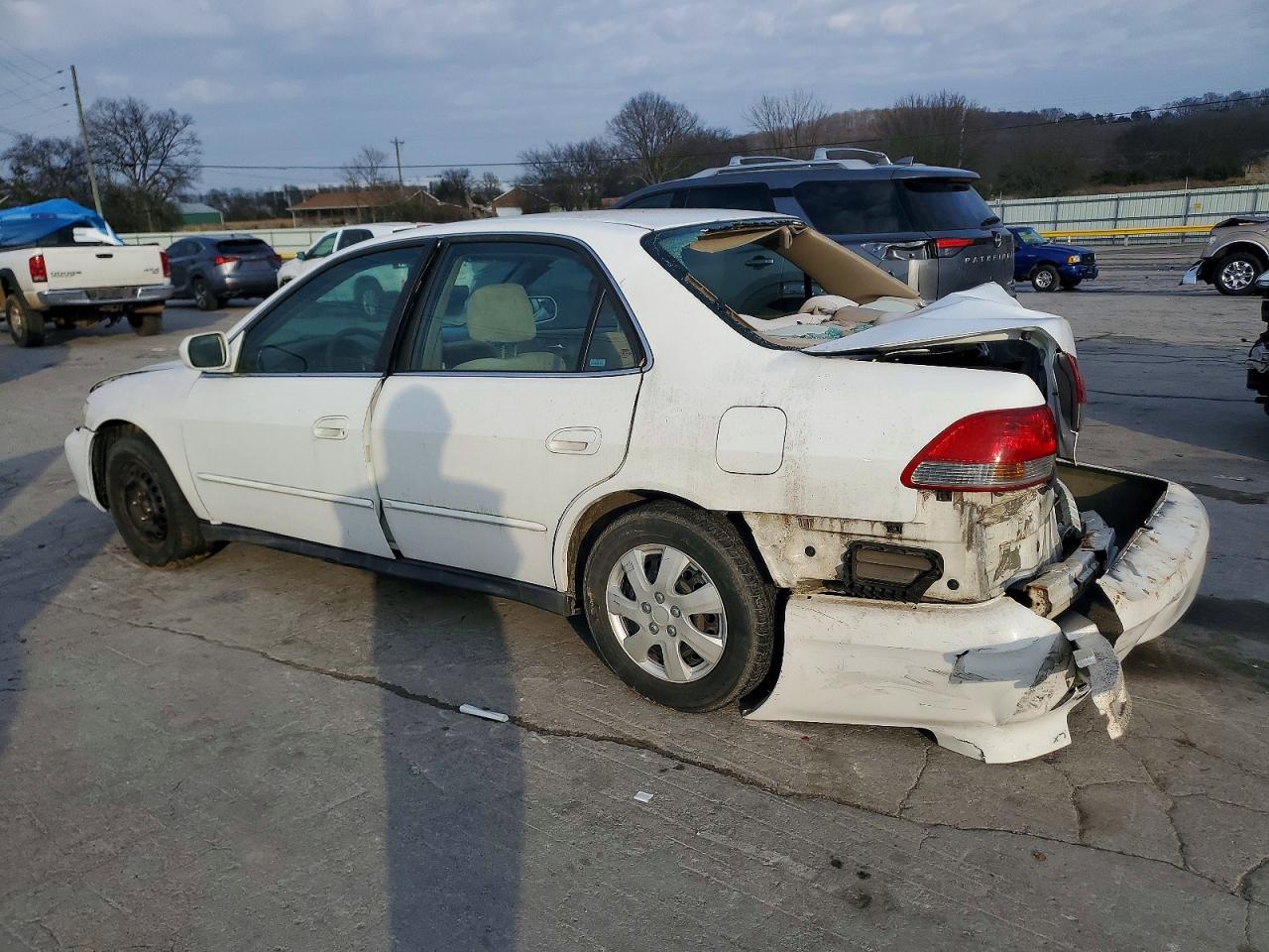 2002 HONDA ACCORD LX photo 2