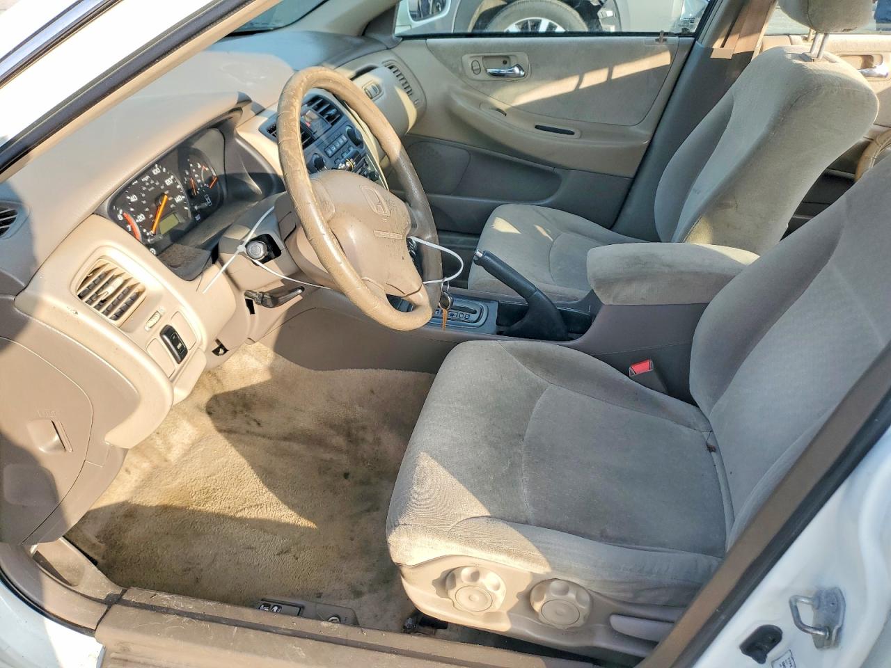 2002 HONDA ACCORD LX photo 7