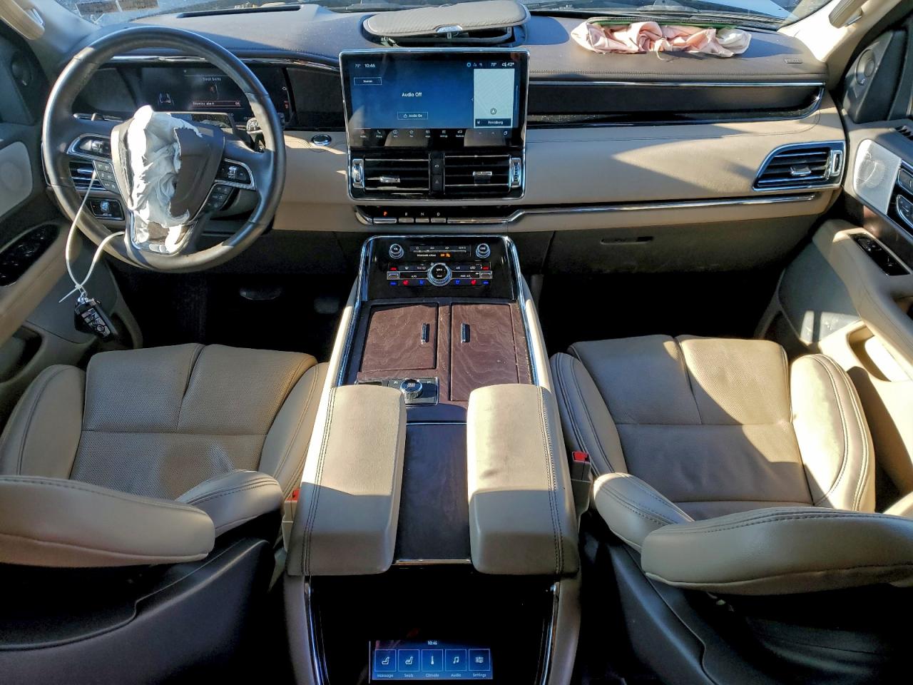 2024 LINCOLN NAVIGATOR L RESERVE photo 8