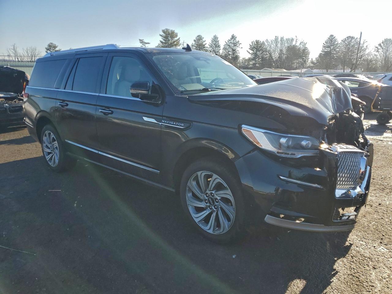 2024 LINCOLN NAVIGATOR L RESERVE photo 4