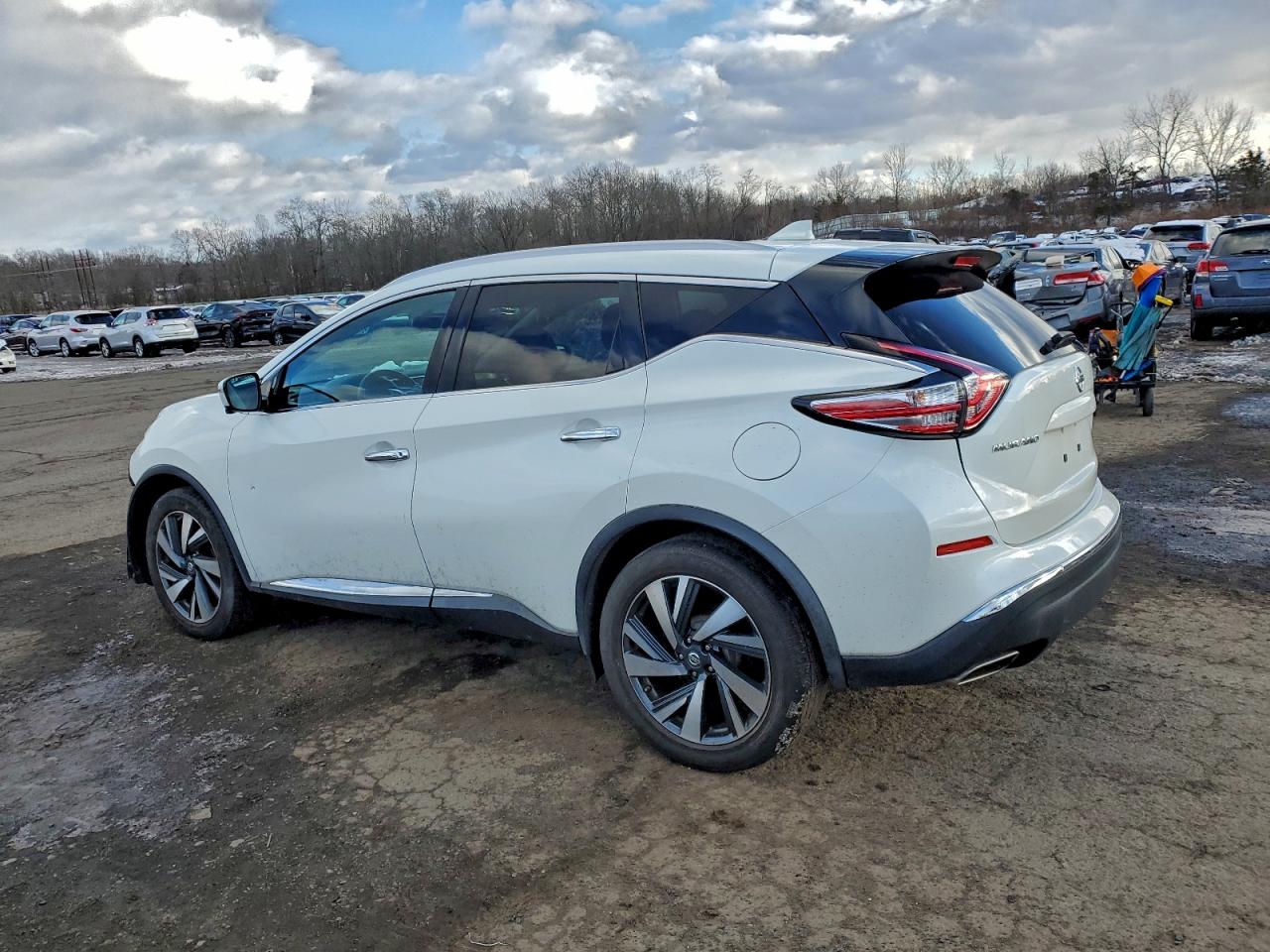 2017 NISSAN MURANO S photo 2