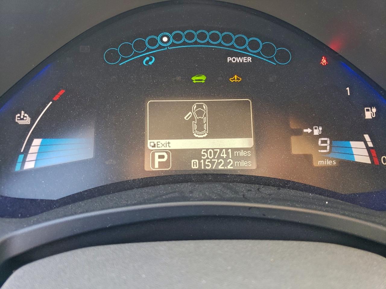 2011 NISSAN LEAF SV photo 9