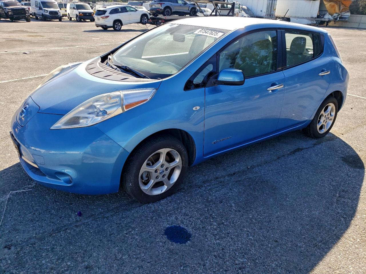 2011 NISSAN LEAF