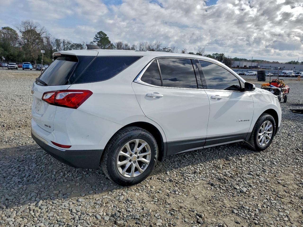 2018 CHEVROLET EQUINOX LT photo 5