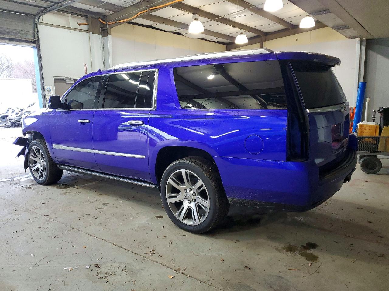 2016 CADILLAC ESCALADE ESV PREMIUM photo 2