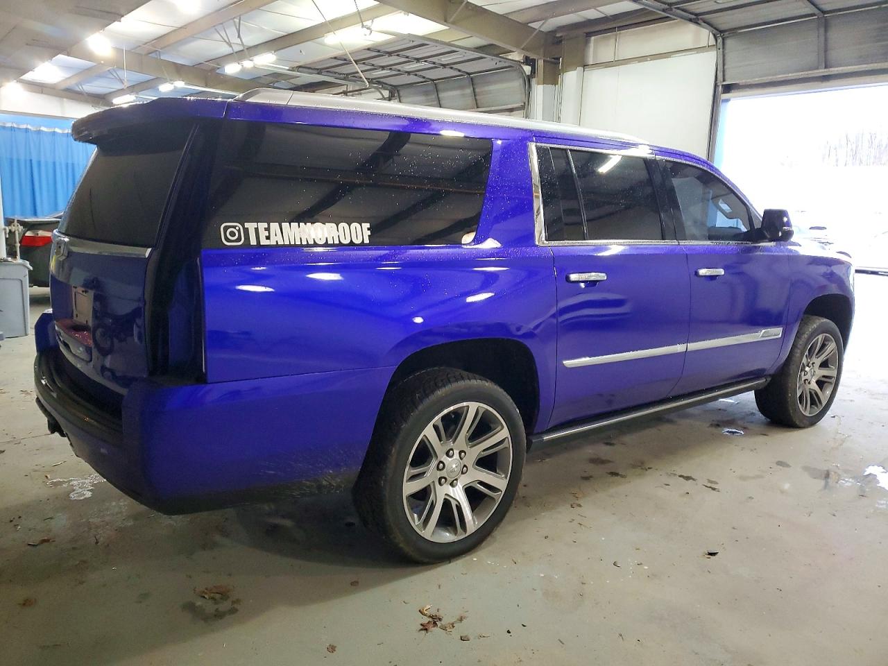 2016 CADILLAC ESCALADE ESV PREMIUM photo 3